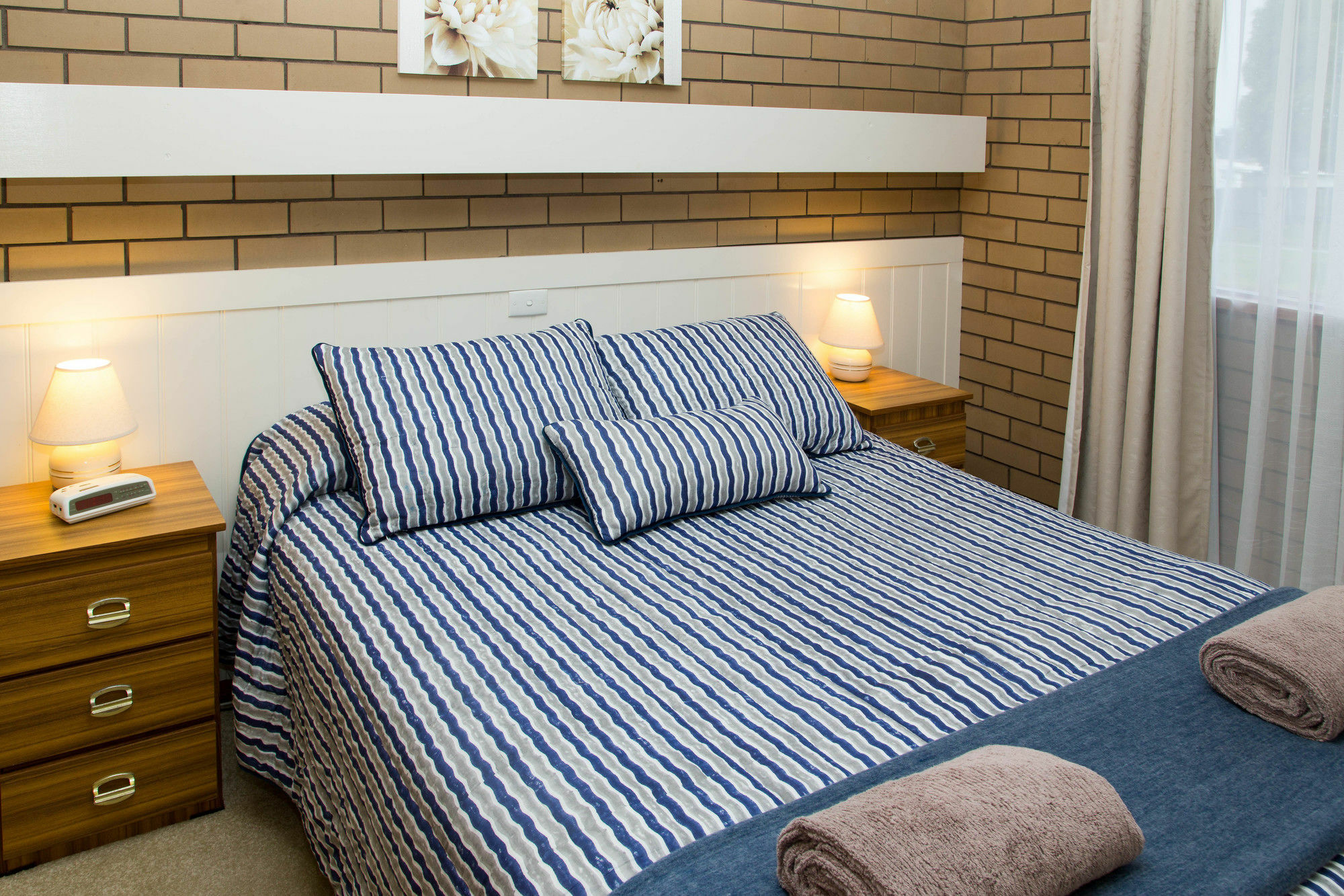 Sandpiper Holiday Apartments Лейкс-Ентранс Екстер'єр фото